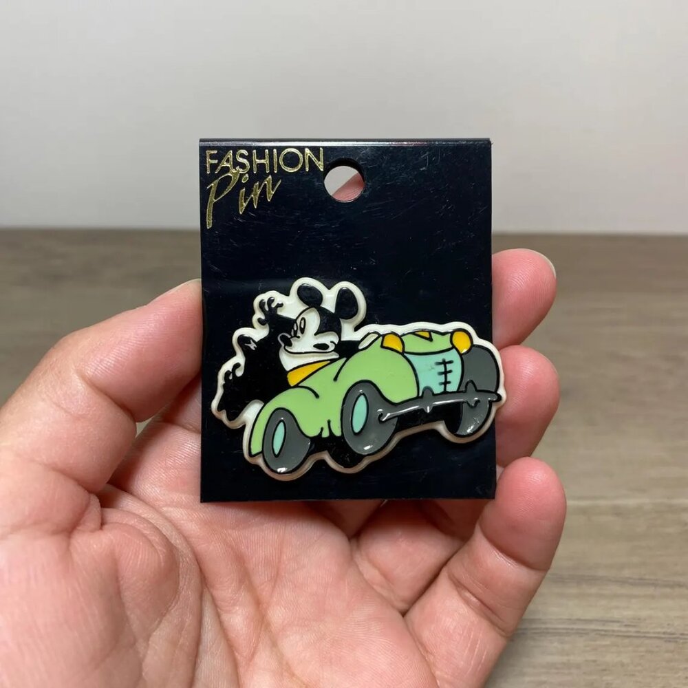 Mickey Mouse Fashion Pin Haunted Mansion Spirit Chase